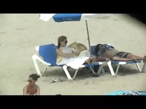 Съседът дойде секс б ...